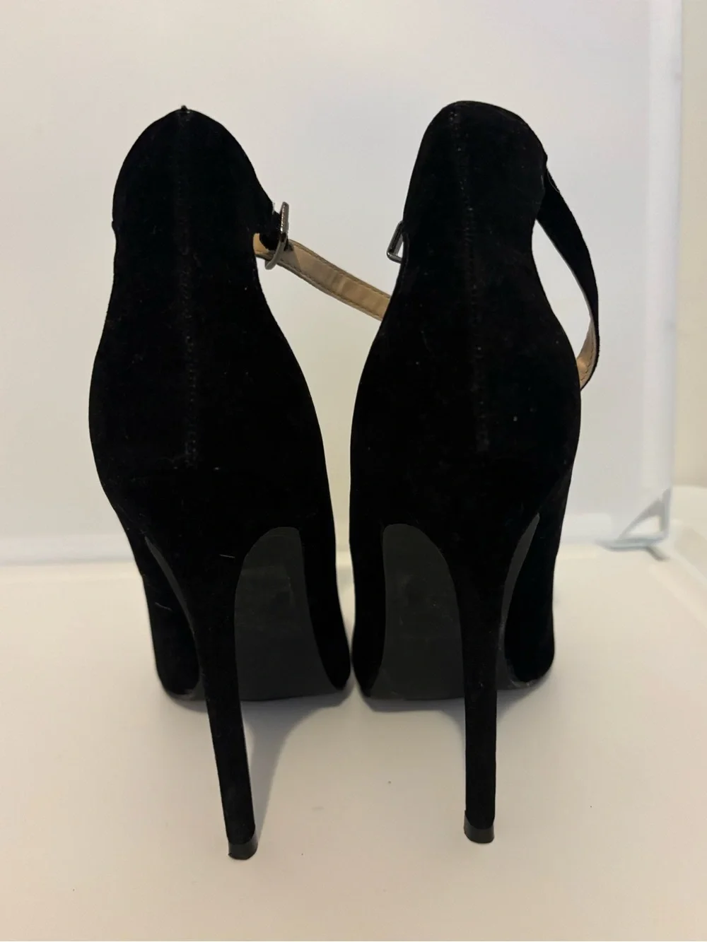 Shoe Republic LA Black Pointed-Toe Ankle-Strap Pumps